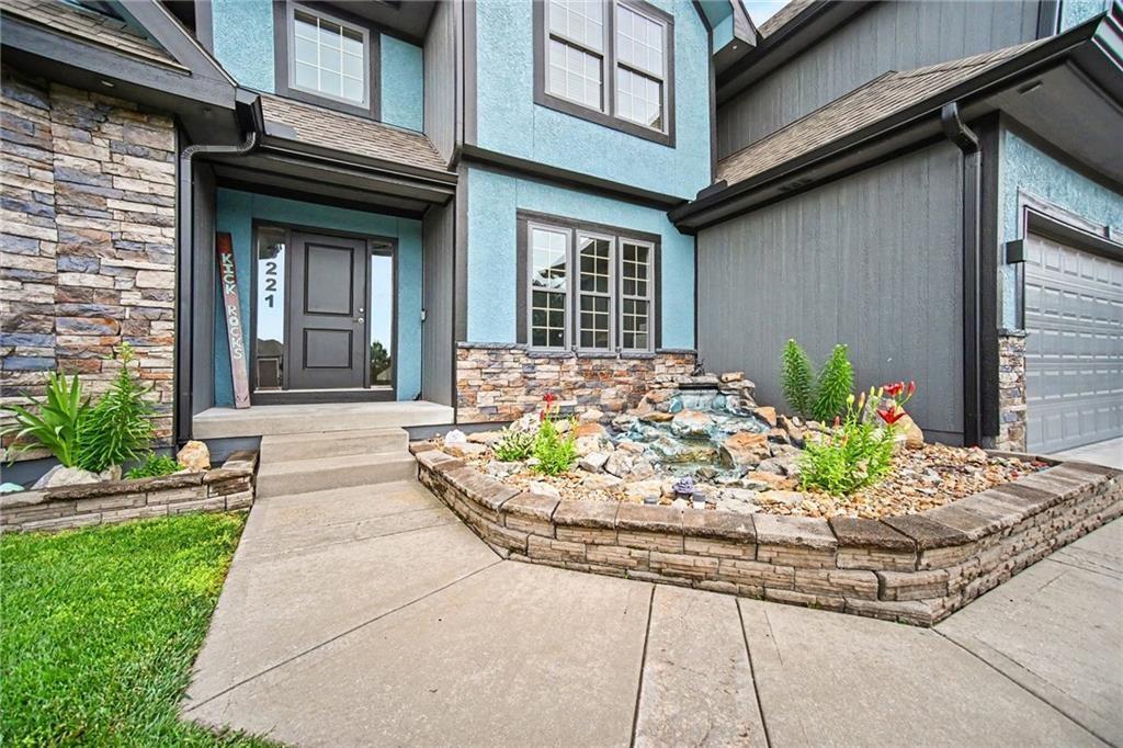 3221 S Mize Ridge Court Property Photo 1