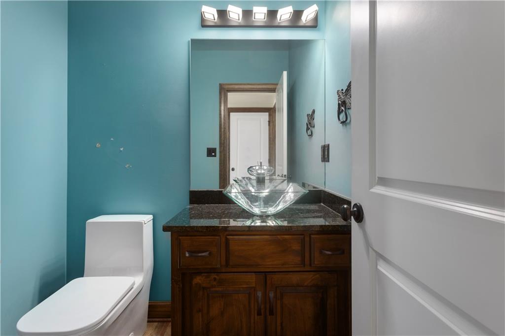 3221 S Mize Ridge Court Property Photo 18