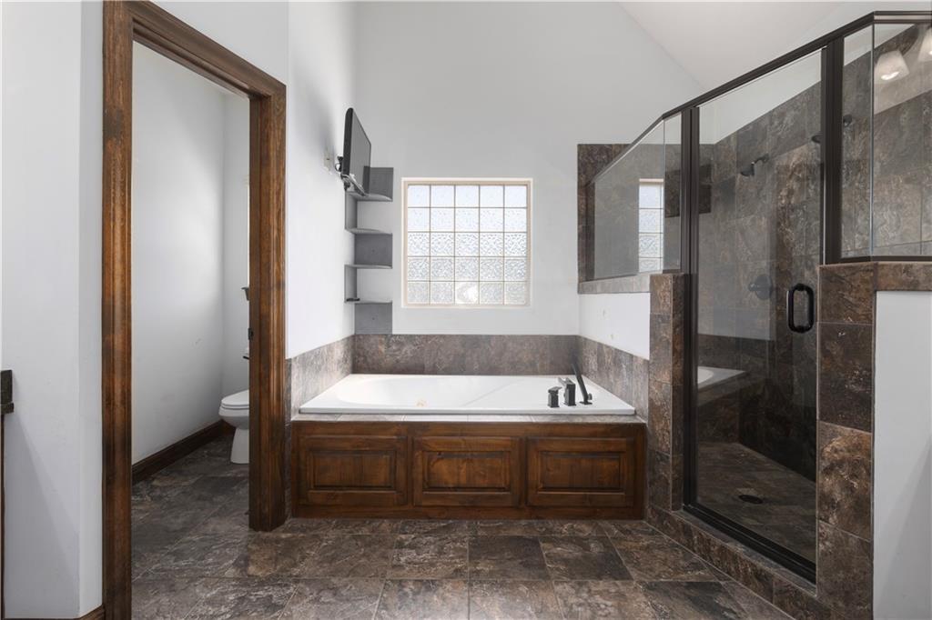 3221 S Mize Ridge Court Property Photo 24