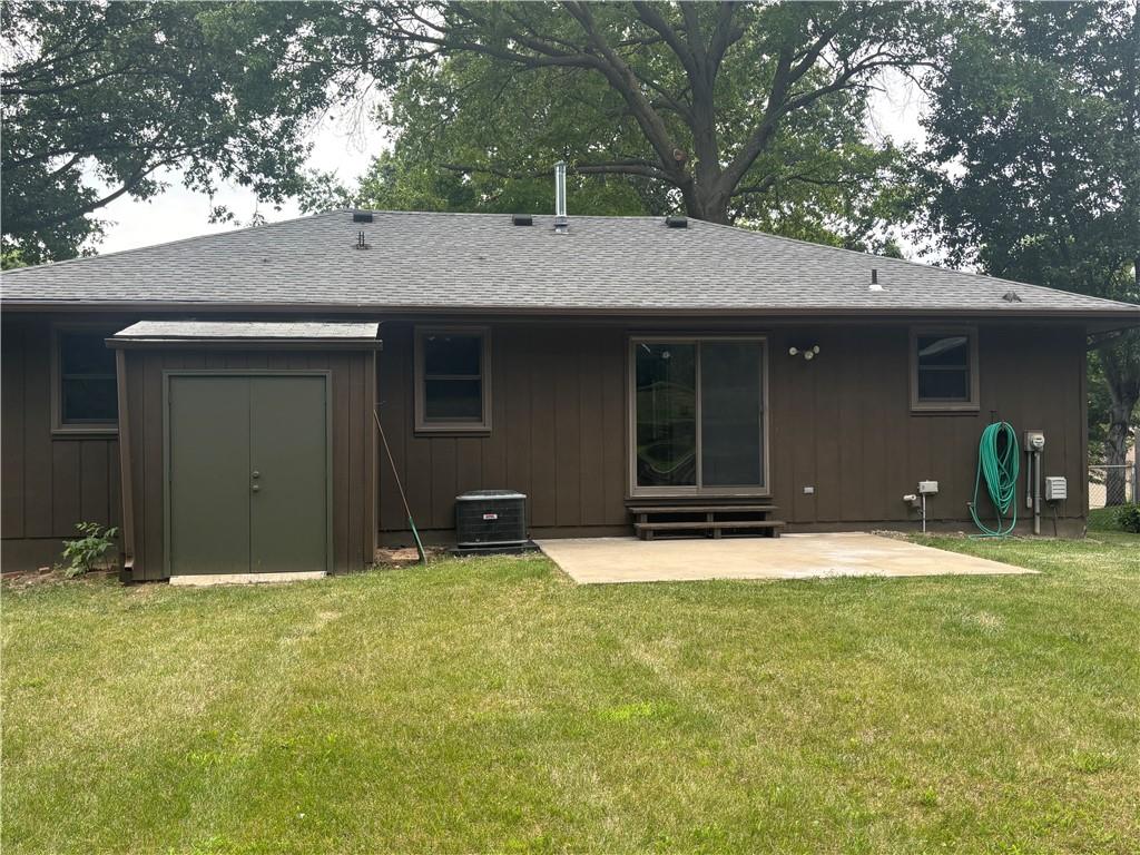 3209 N 36 Terrace Property Photo 4