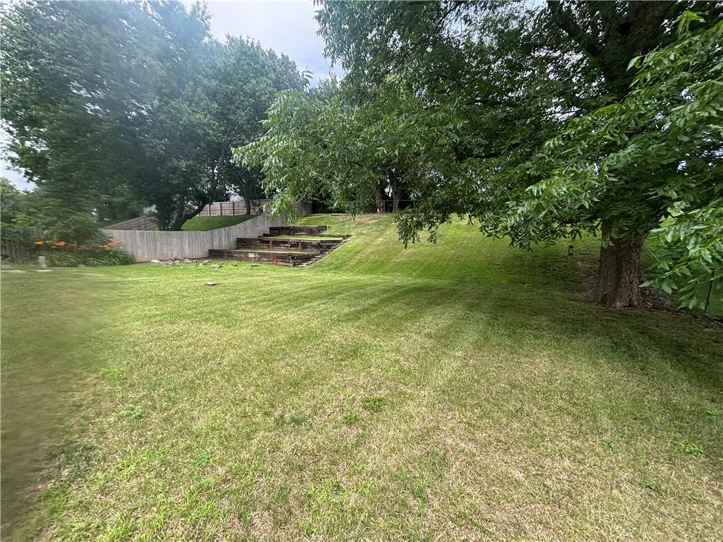 3209 N 36 Terrace Property Photo 6