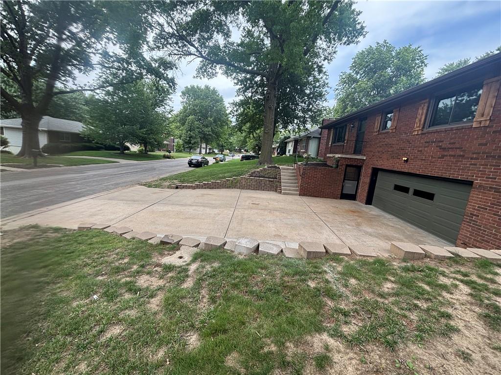 3209 N 36 Terrace Property Photo 8