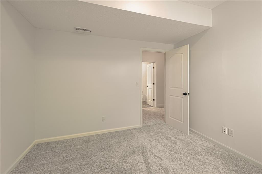 16877 S Bradley Drive Property Photo 31