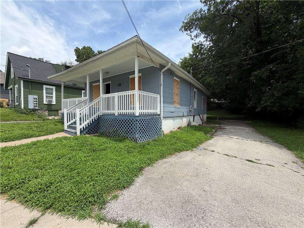 203 N Crysler Avenue Property Photo 6