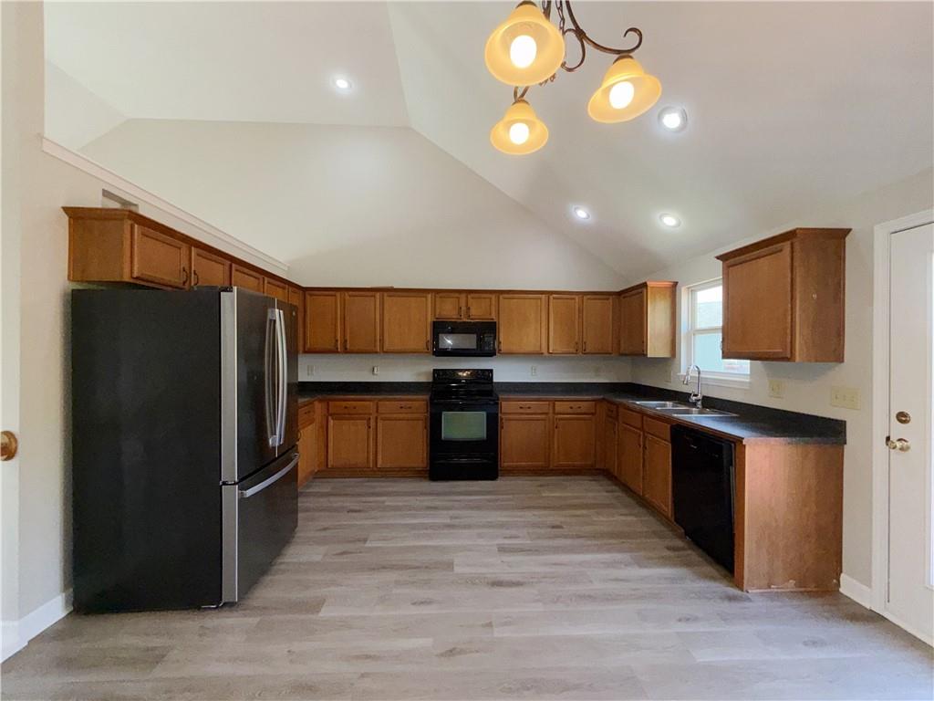 5101 Nw 93rd Street Property Photo 7