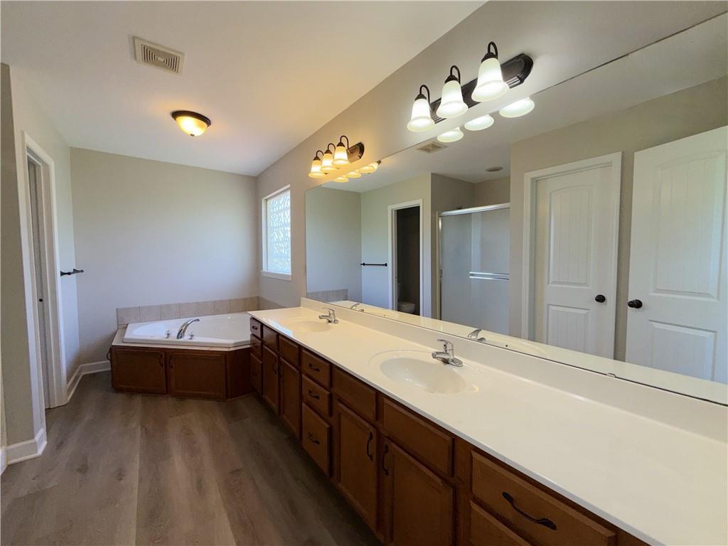 5101 Nw 93rd Street Property Photo 19