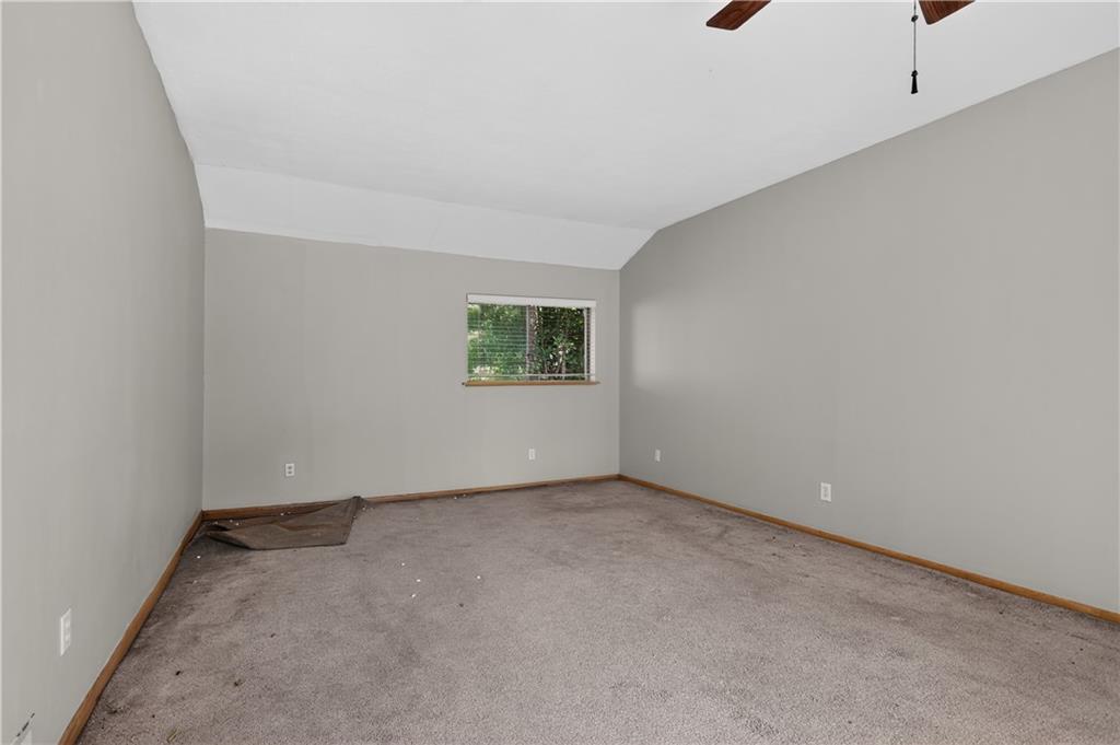 3608 E 106th Terrace Property Photo 10