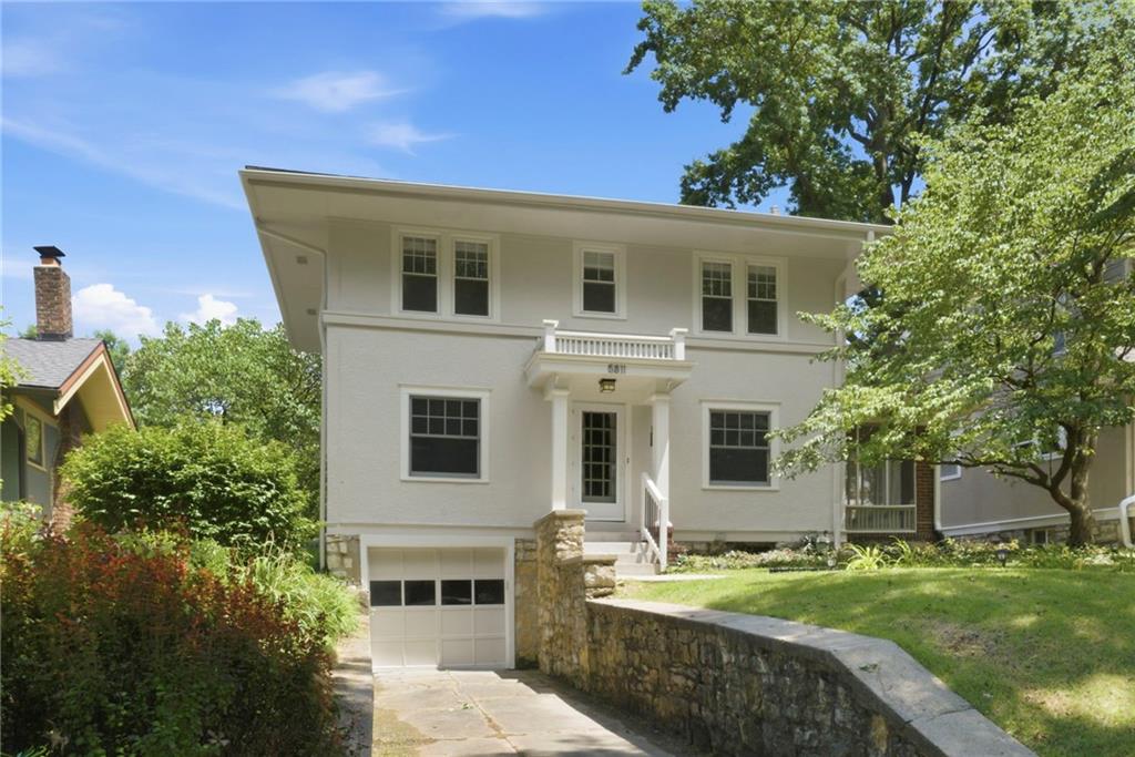 5811 Charlotte Street Property Photo 2