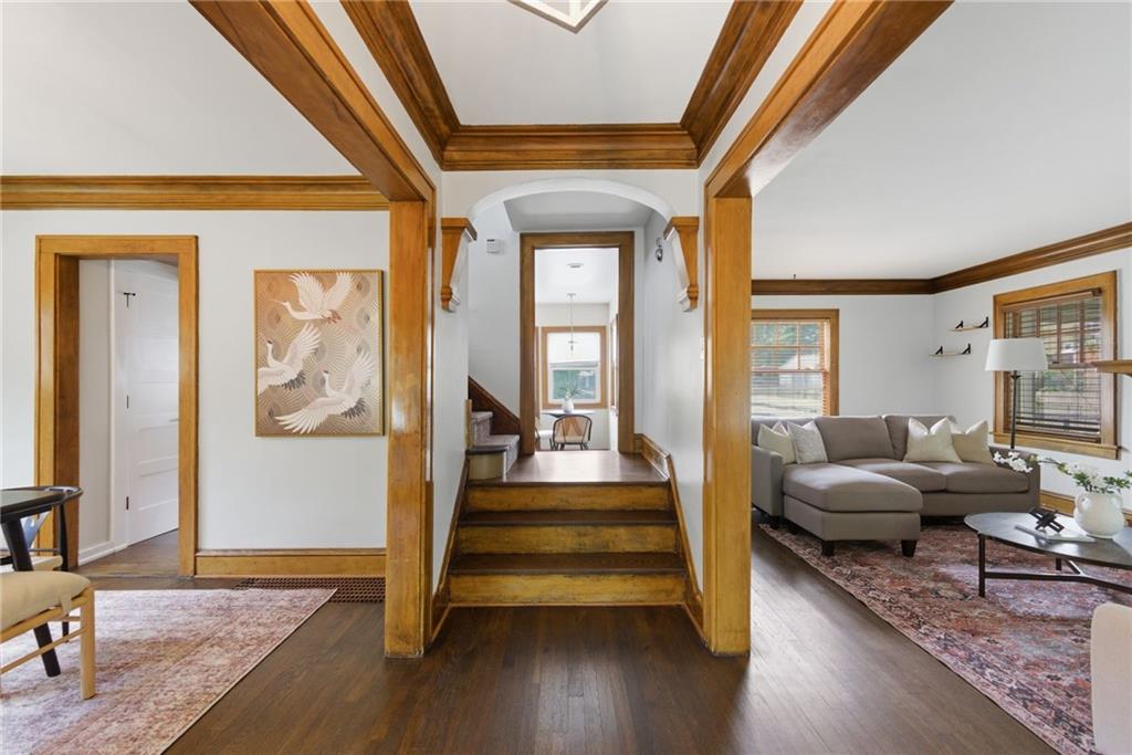 5811 Charlotte Street Property Photo 4