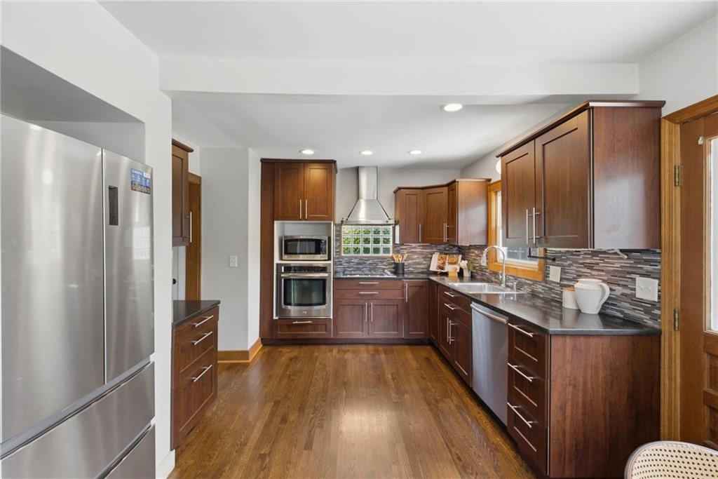 5811 Charlotte Street Property Photo 15