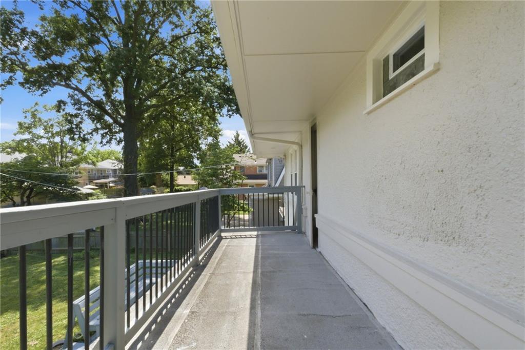 5811 Charlotte Street Property Photo 25