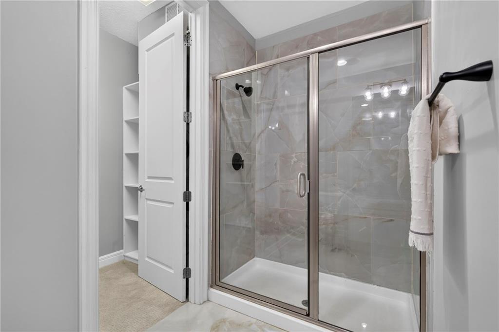 1101 Walnut Street Property Photo 26