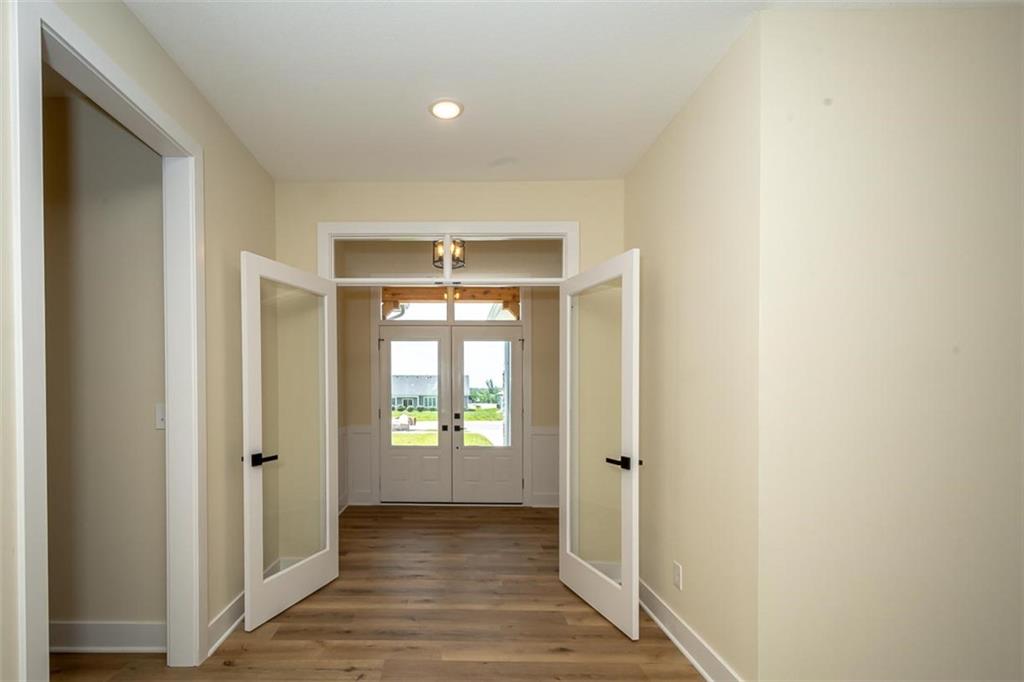 1018 Bluestem Circle Property Photo 5