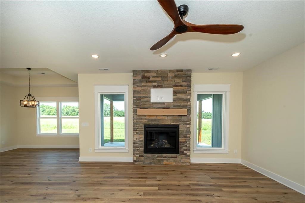 1018 Bluestem Circle Property Photo 8