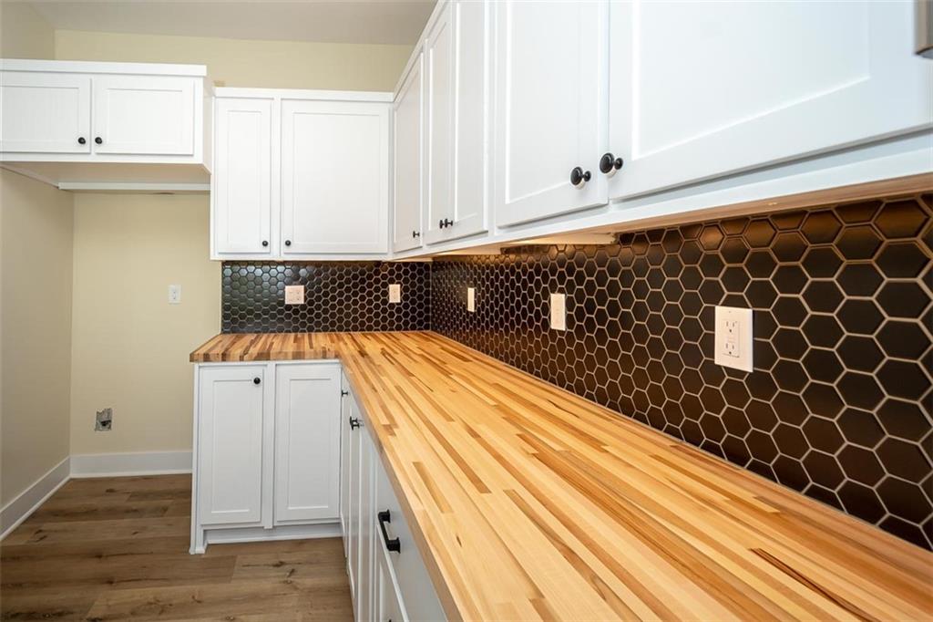 1018 Bluestem Circle Property Photo 16