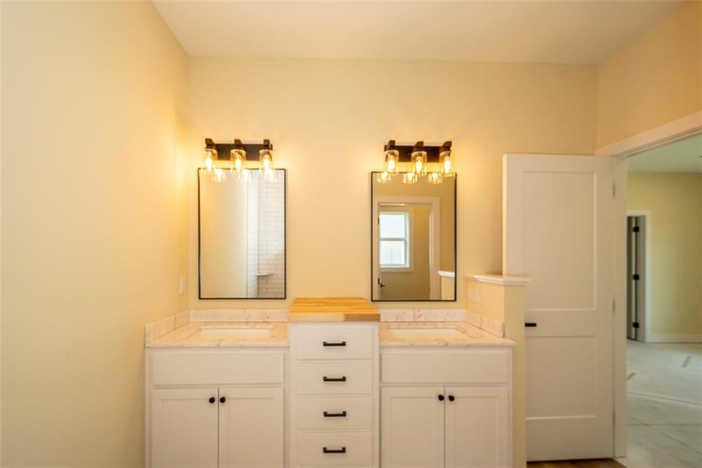 1018 Bluestem Circle Property Photo 27