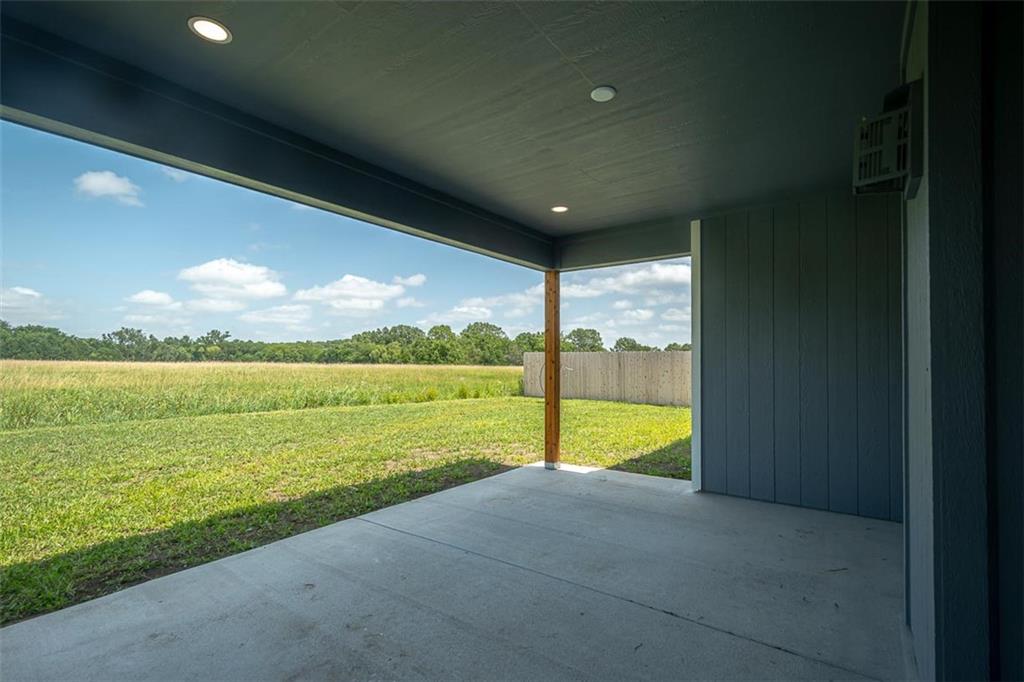 1018 Bluestem Circle Property Photo 38