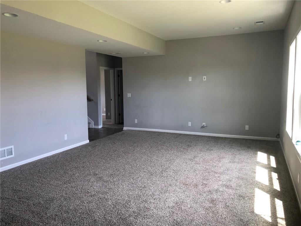 1483 N 162nd Court Property Photo 15