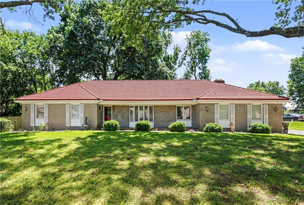11705 W 60th Place