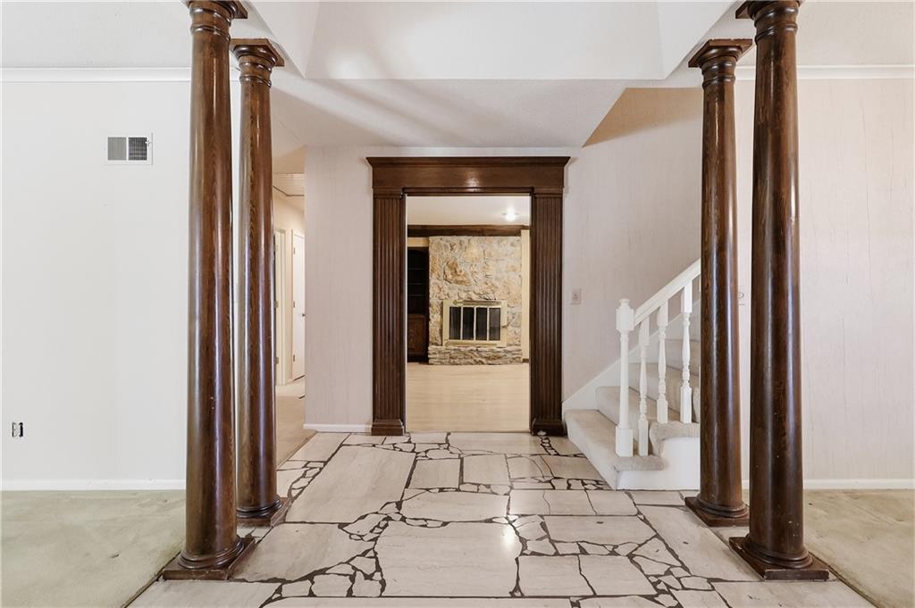 12820 Sagamore Road Property Photo 3