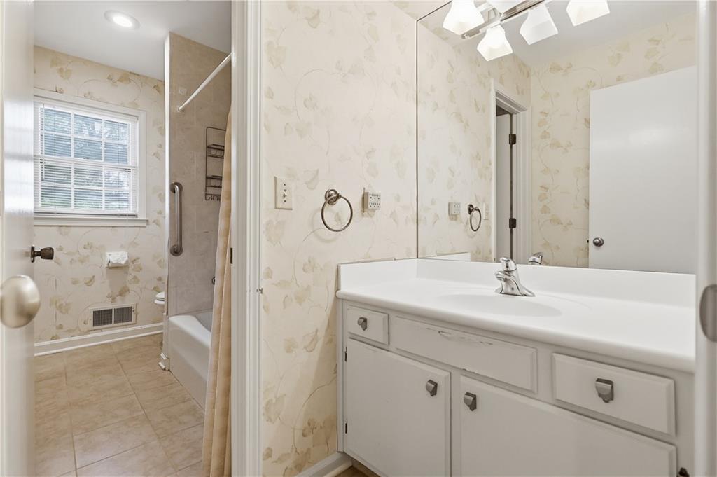12820 Sagamore Road Property Photo 30