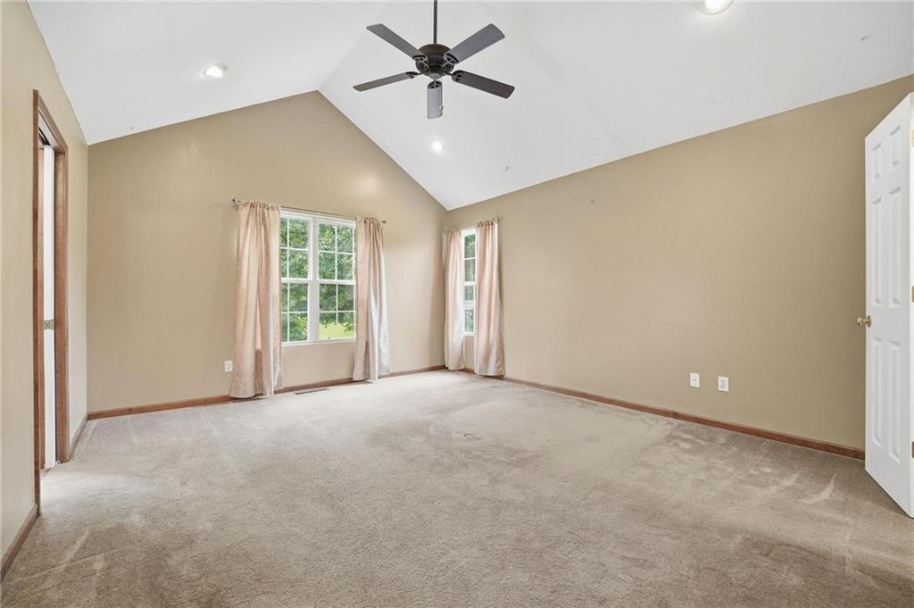 217 E 5th St Court Property Photo 19