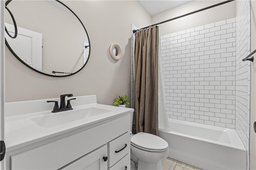 4904 N 126th Street Property Photo 29