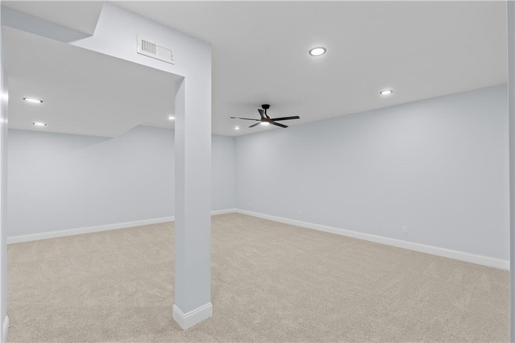 4904 N 126th Street Property Photo 45