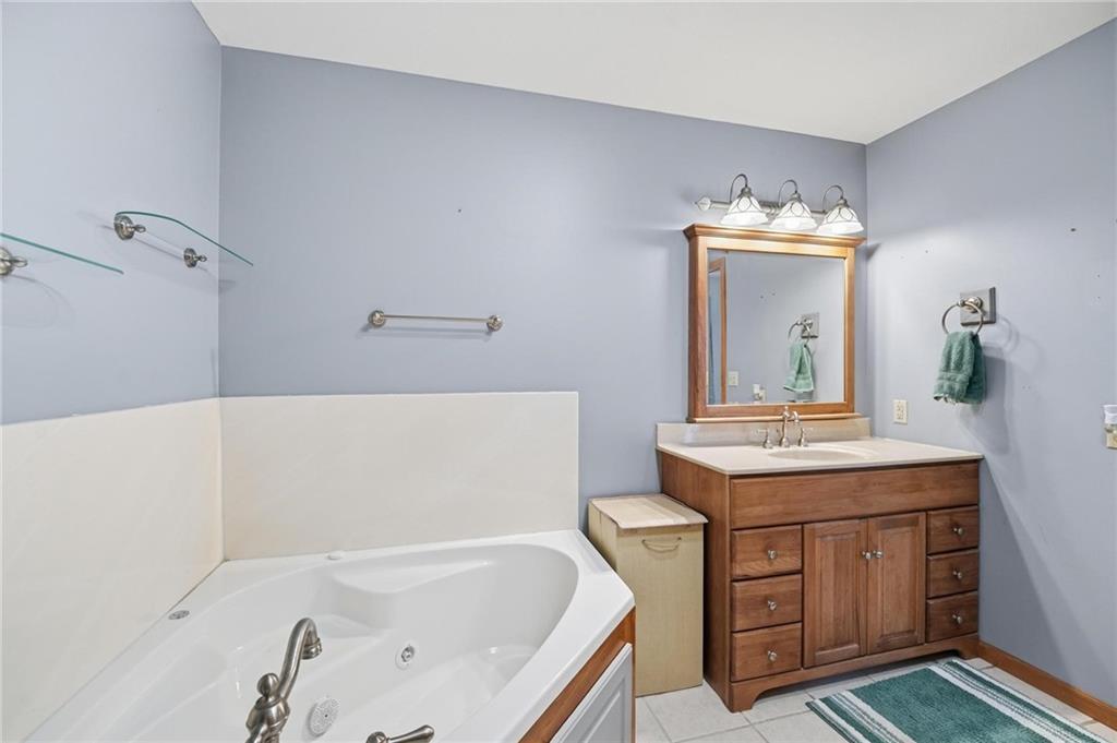 2171 Eisenhower Road Property Photo 32
