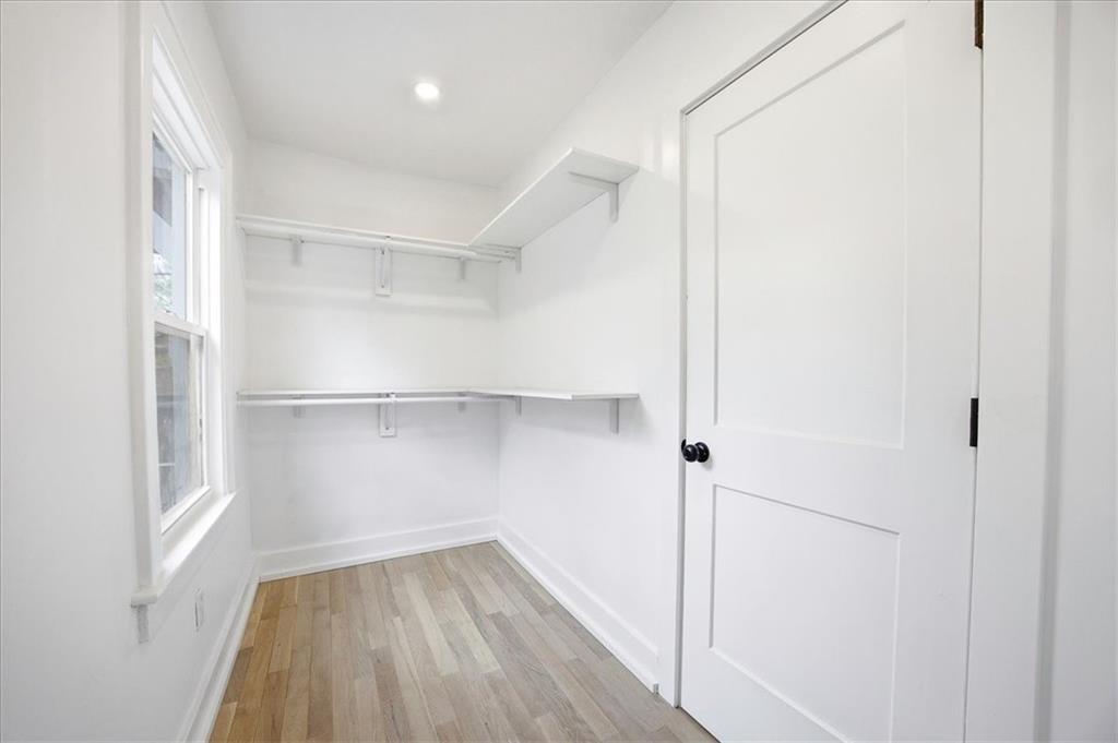 4011 State Line Road Property Photo 11
