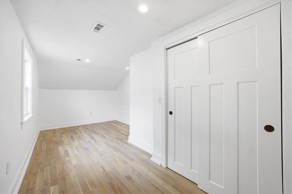 4011 State Line Road Property Photo 17