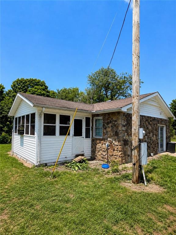 1210 Waters Road Property Photo 5