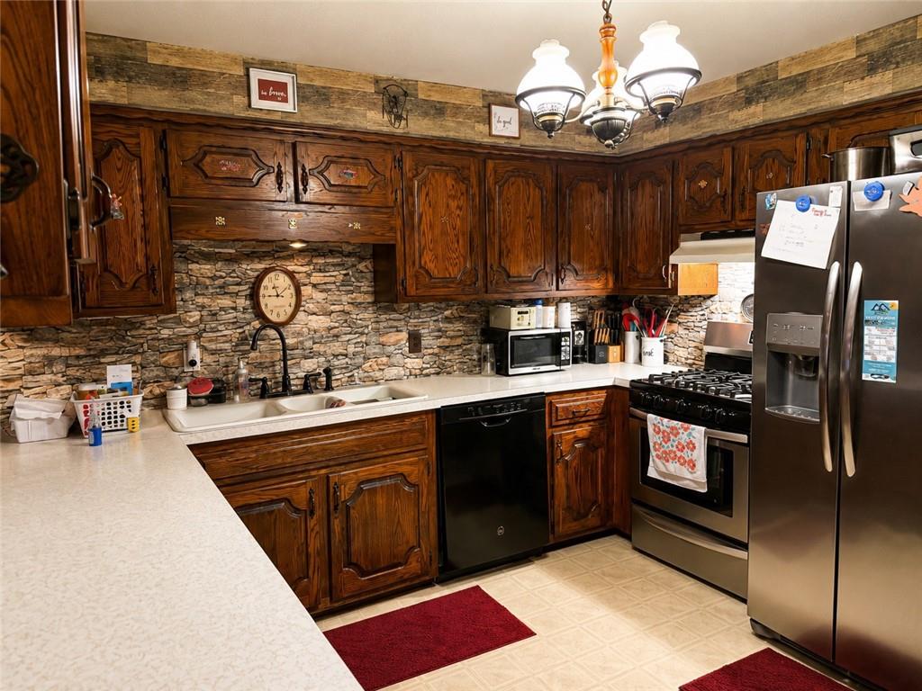 1210 Waters Road Property Photo 11
