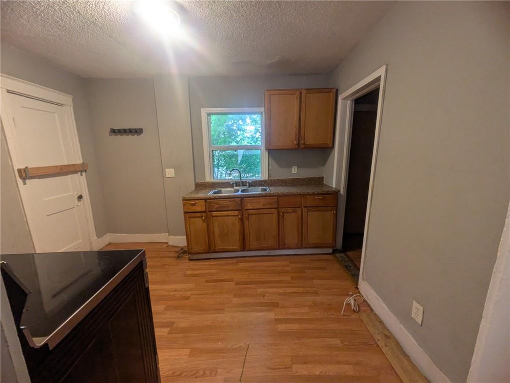 5341 Swope Parkway Property Photo 7