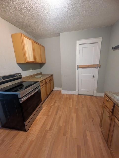 5341 Swope Parkway Property Photo 8
