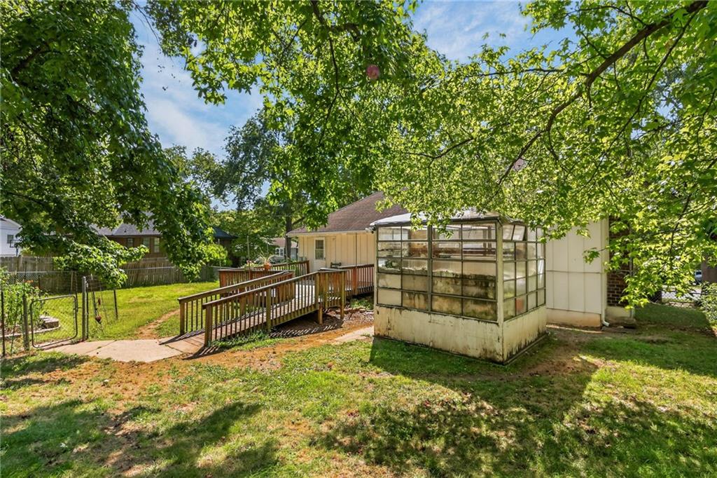 418 Sw Sunset Drive Property Photo 33