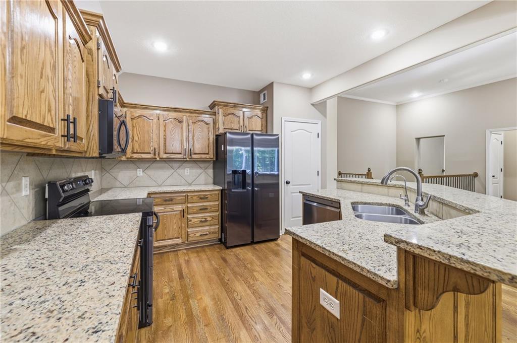 497 S 137th Place Property Photo 10