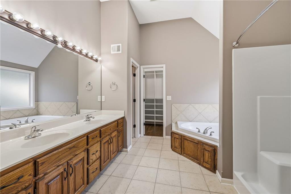 497 S 137th Place Property Photo 15