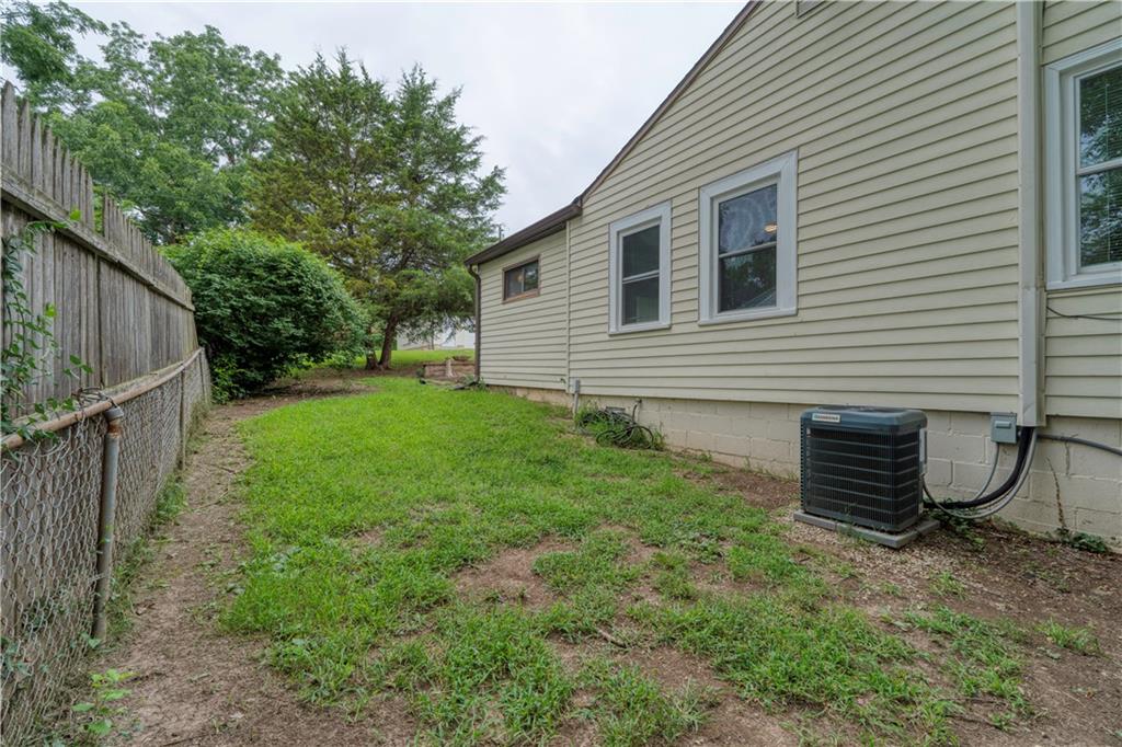 9226 Walnut Street Property Photo 17