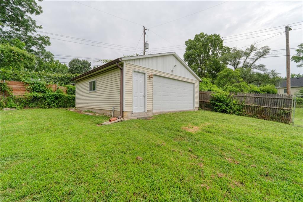 9226 Walnut Street Property Photo 19