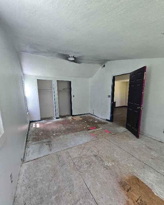2720 N 75th Terrace Property Photo 6