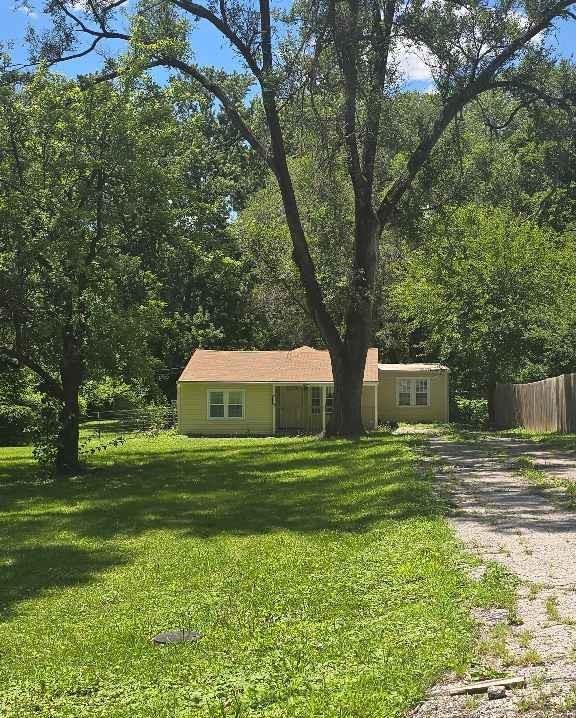 2720 N 75th Terrace Property Photo 10