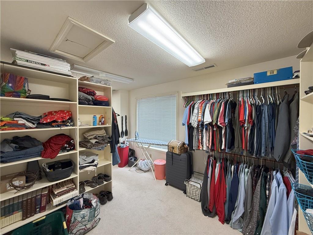 2216 Country Club Drive Property Photo 11