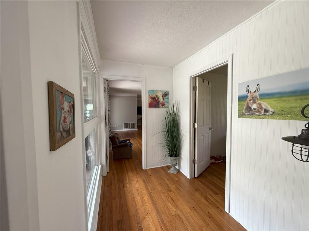 2216 Country Club Drive Property Photo 12