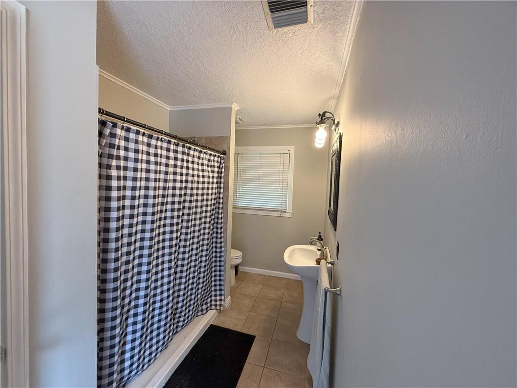 2216 Country Club Drive Property Photo 18