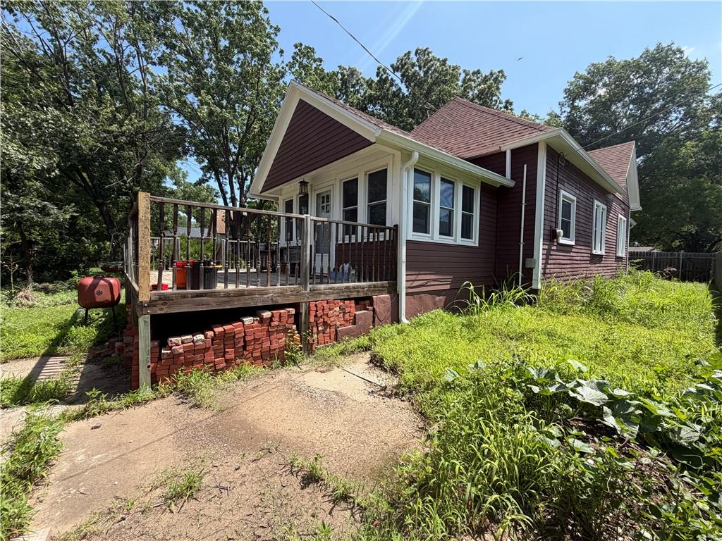 402 S Spring Street Property Photo 7
