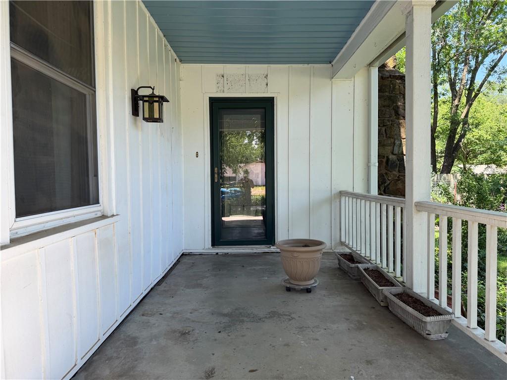 402 S Spring Street Property Photo 14