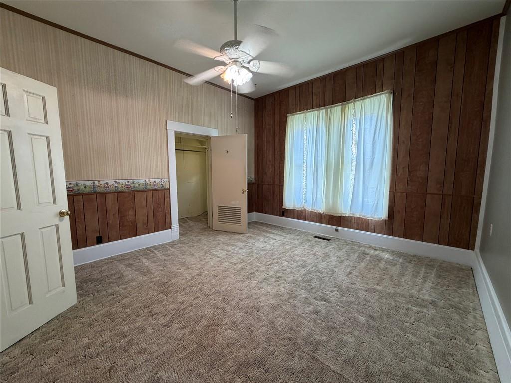 402 S Spring Street Property Photo 20