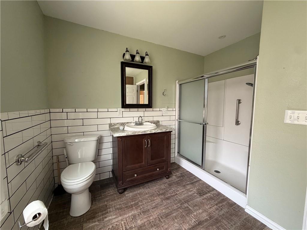 402 S Spring Street Property Photo 23