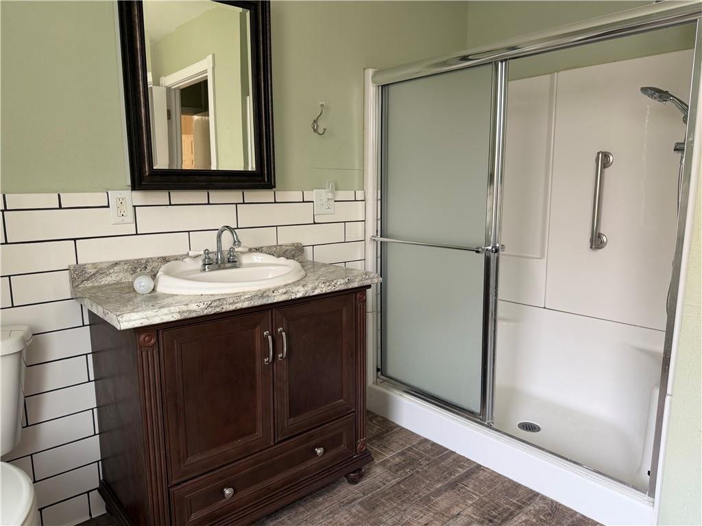 402 S Spring Street Property Photo 24